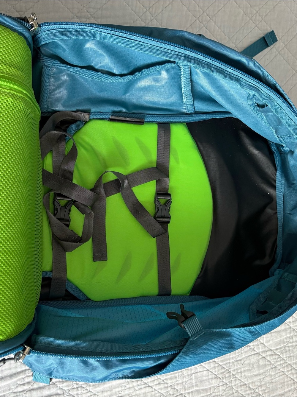 OSPREY Farpoint 40L Blue Travel Backpack Carry On - Picture 6 of 7
